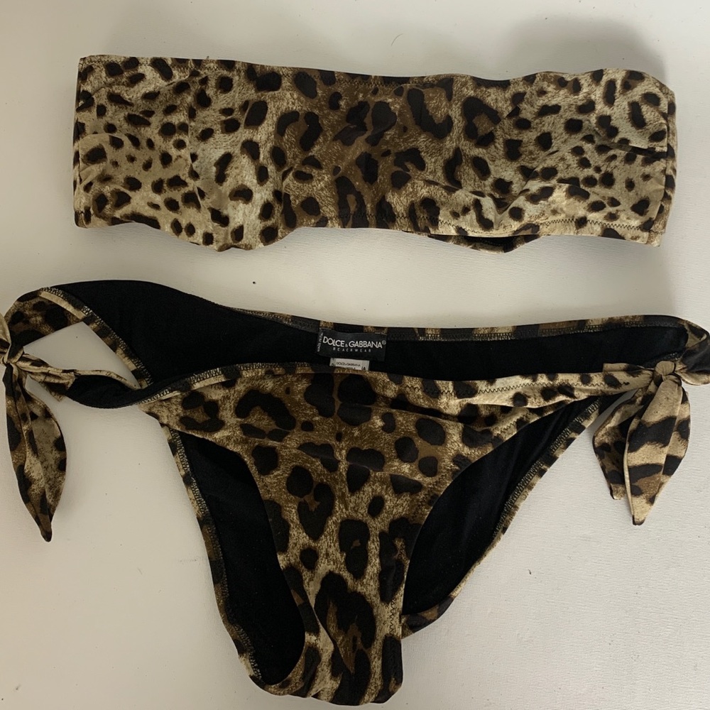 Dolce & Gabbana bikini set ! 👙